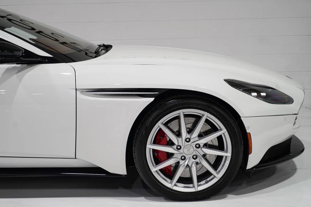 2020 Aston Martin DB11 - Image 22 of 31