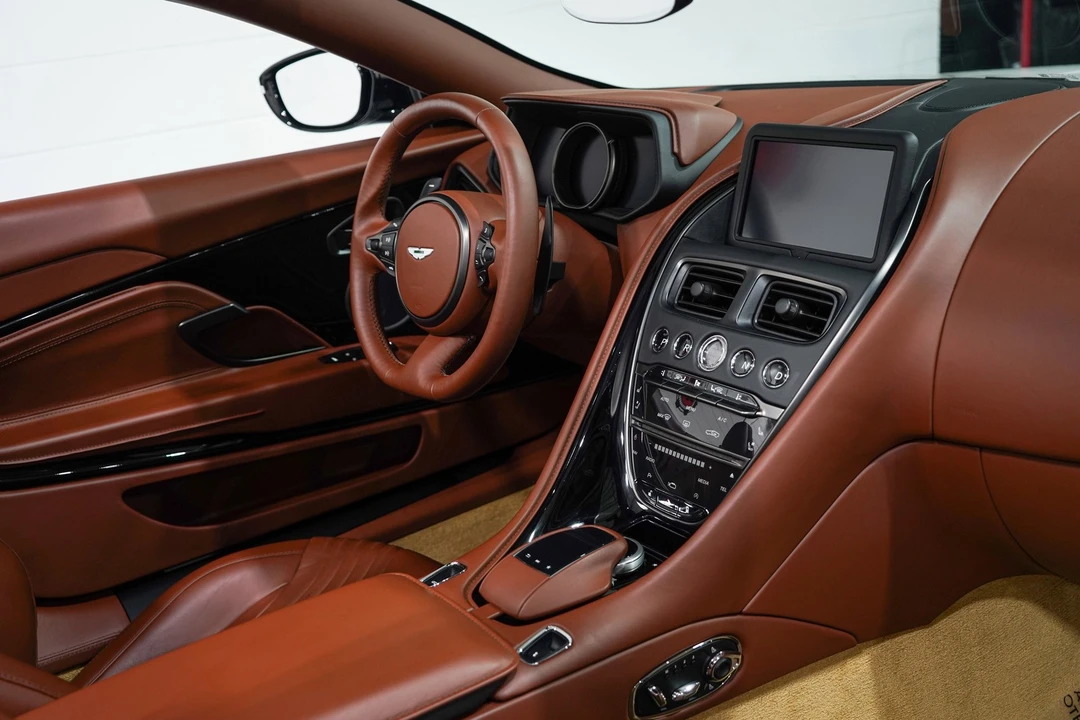 2020 Aston Martin DB11 - Image 15 of 31