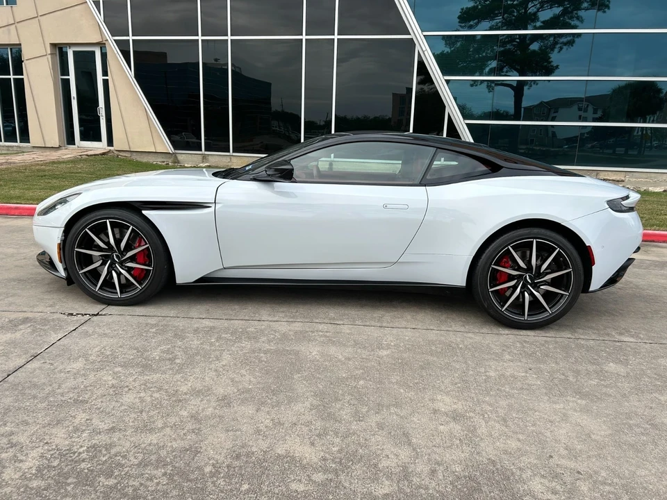2020 Aston Martin DB11 V8 - Image 12 of 20