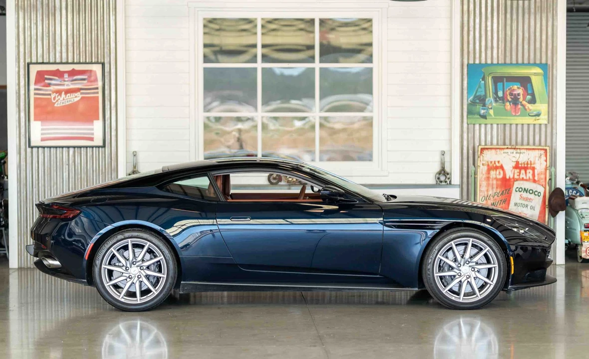 2020 Aston Martin DB11 V8 - Image 28 of 31