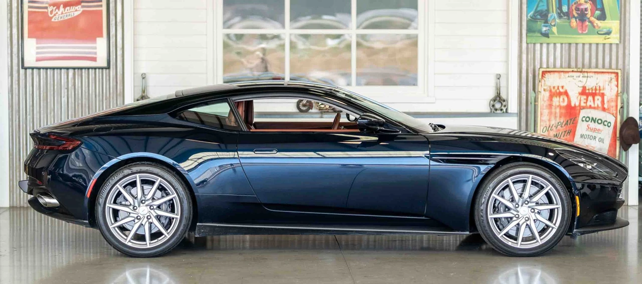 2020 Aston Martin DB11 V8 - Image 27 of 31
