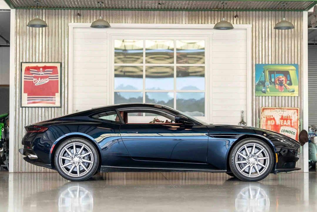 2020 Aston Martin DB11 V8 - Image 26 of 31