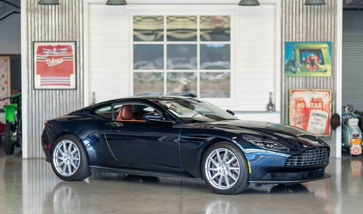 2020 Aston Martin DB11 V8 - Image 23 of 31