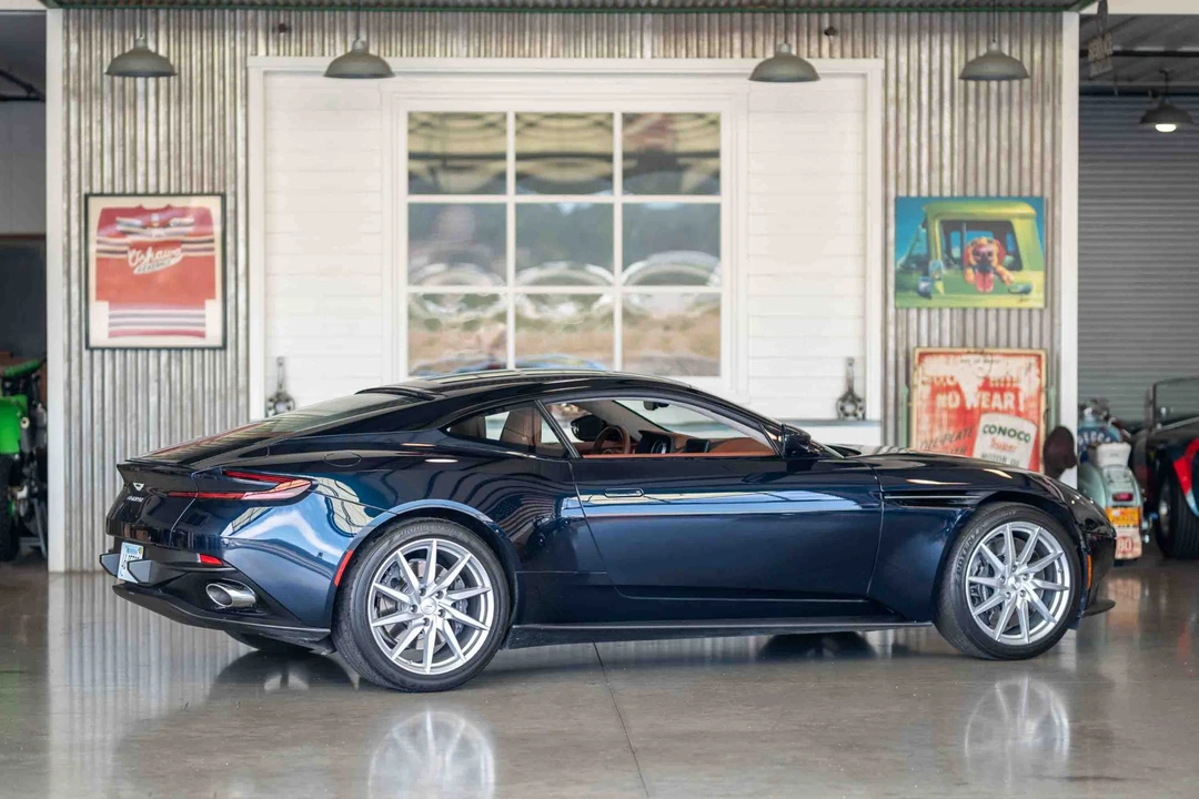 2020 Aston Martin DB11 V8 - Image 31 of 31