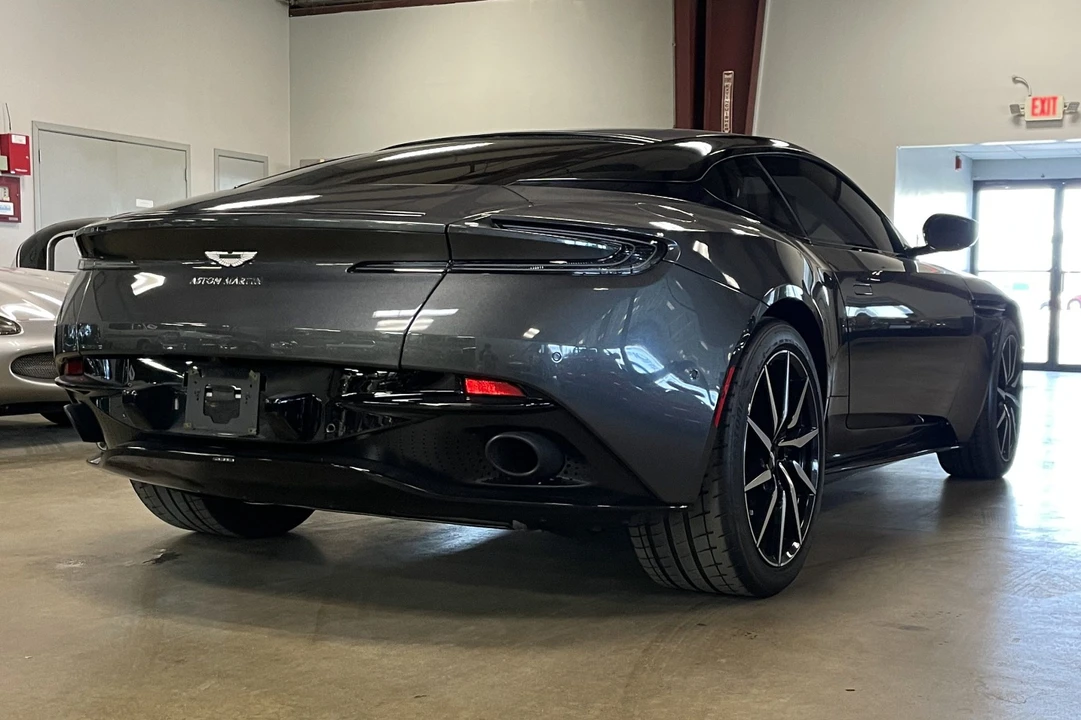 2020 Aston Martin DB11 V8 - Image 19 of 31