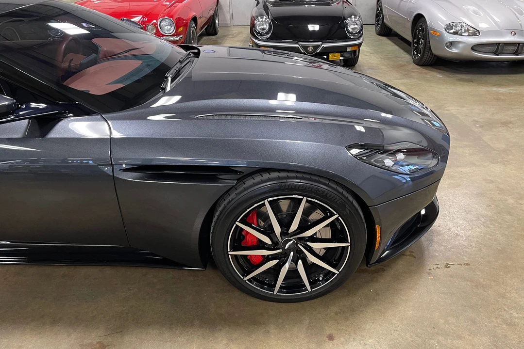 2020 Aston Martin DB11 V8 - Image 28 of 31