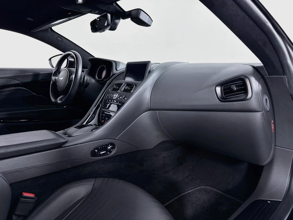 2020 Aston Martin DB11 V8 - Image 30 of 31