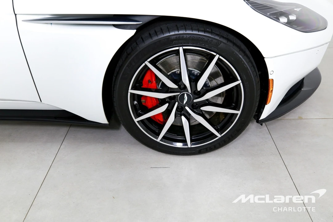 2020 Aston Martin DB11 Volante - Image 29 of 31