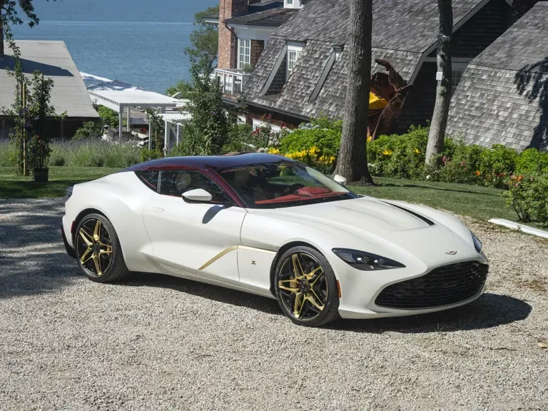 2020 Aston Martin DBS Superleggera - Image 28 of 31