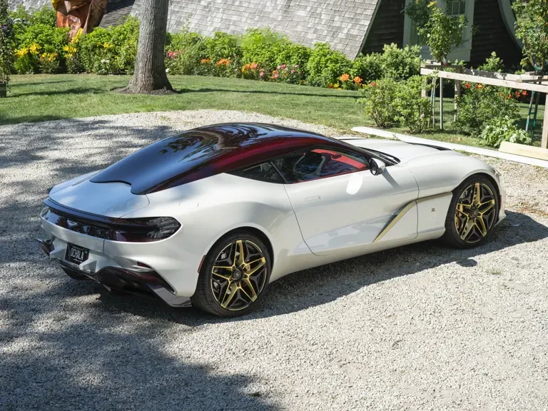 2020 Aston Martin DBS Superleggera - Image 29 of 31