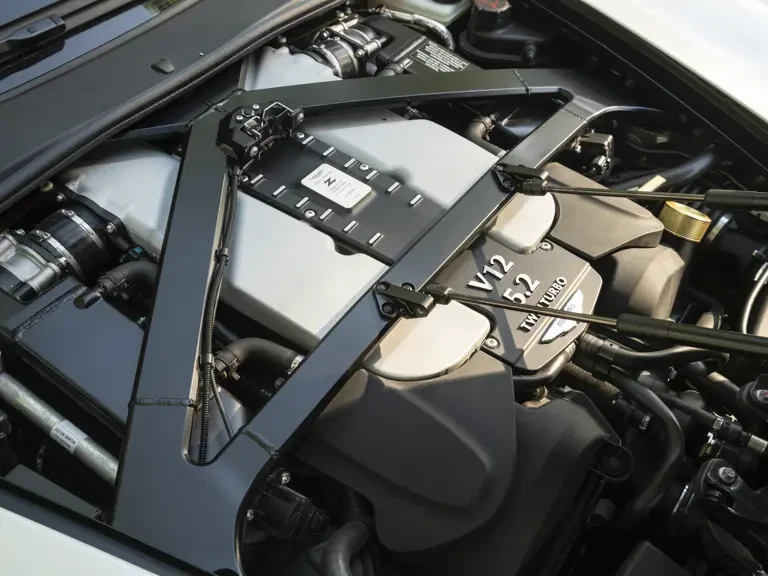 2020 Aston Martin DBS Superleggera - Image 4 of 31