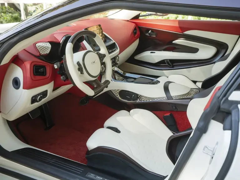 2020 Aston Martin DBS Superleggera - Image 5 of 31