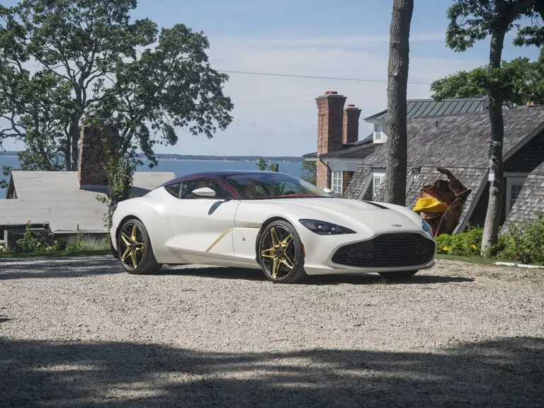 2020 Aston Martin DBS Superleggera - Image 10 of 31