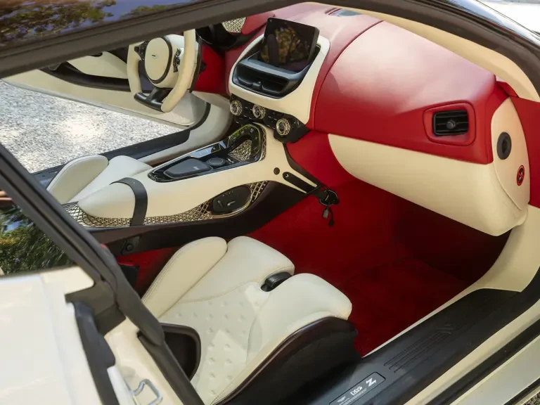 2020 Aston Martin DBS Superleggera - Image 13 of 31