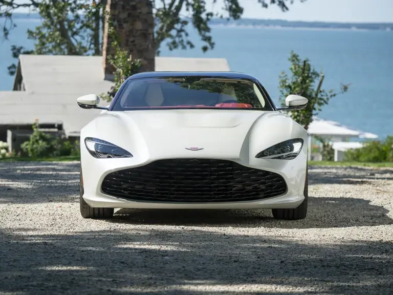 2020 Aston Martin DBS Superleggera - Image 8 of 31
