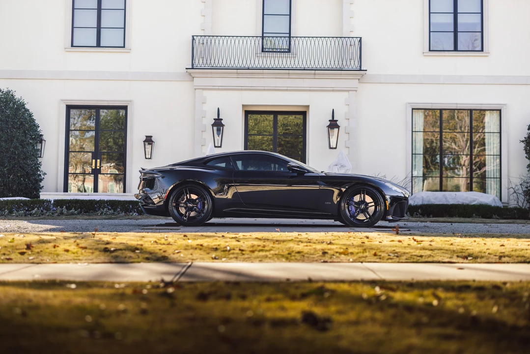2020 Aston Martin DBS Superleggera - Image 18 of 31