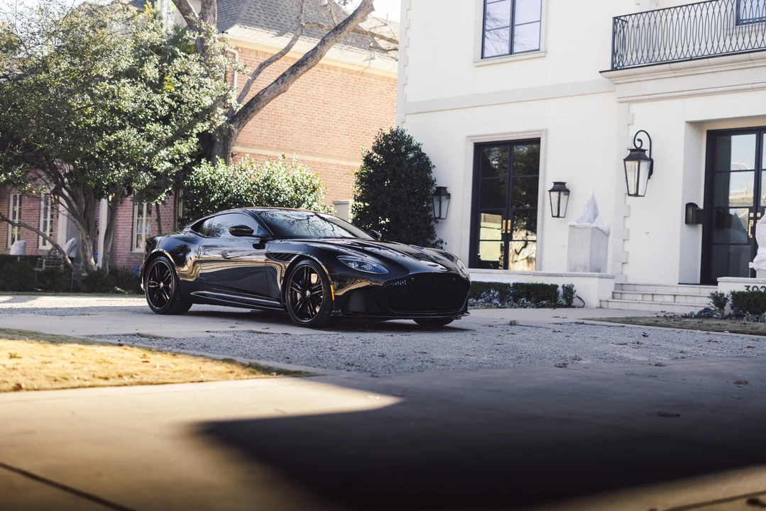 2020 Aston Martin DBS Superleggera - Image 15 of 31