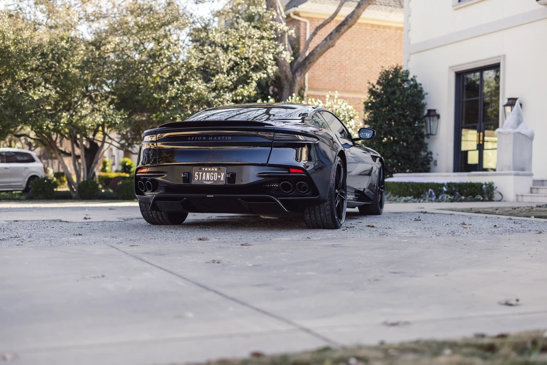 2020 Aston Martin DBS Superleggera - Image 28 of 31