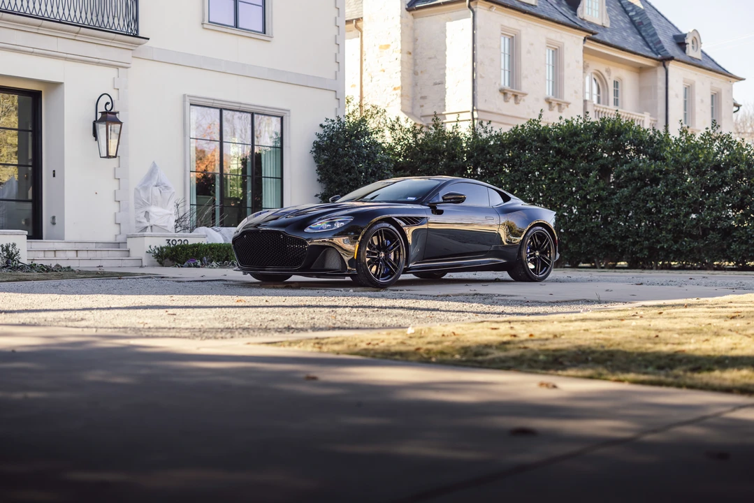 2020 Aston Martin DBS Superleggera - Image 3 of 31