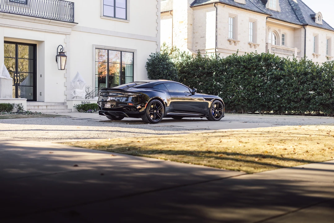 2020 Aston Martin DBS Superleggera - Image 21 of 31