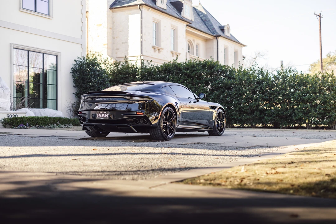 2020 Aston Martin DBS Superleggera - Image 22 of 31