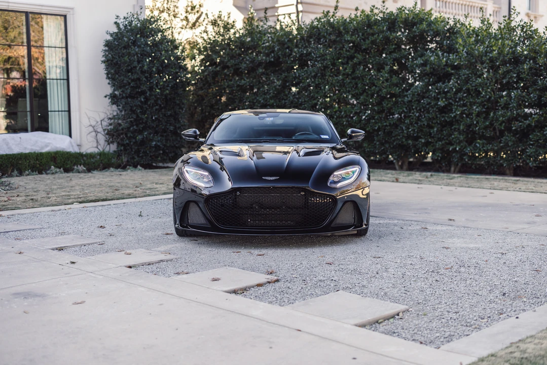 2020 Aston Martin DBS Superleggera - Image 11 of 31