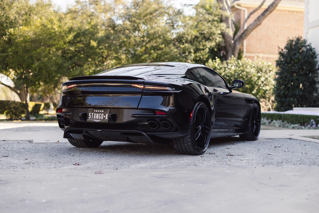 2020 Aston Martin DBS Superleggera - Image 24 of 31