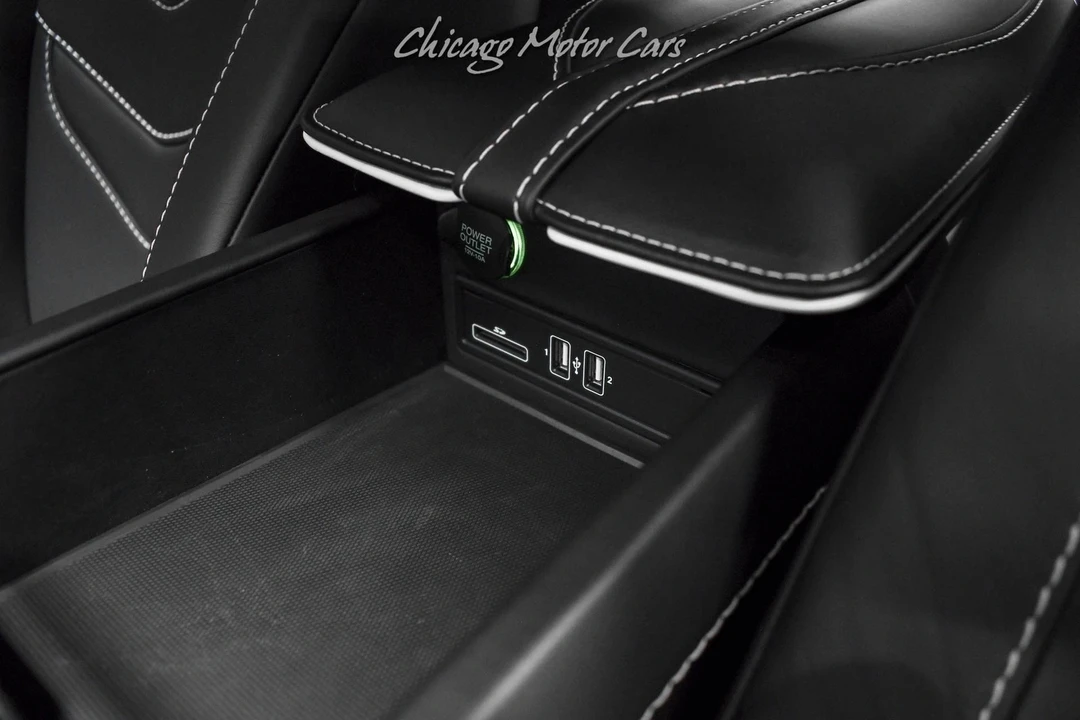 2020 Aston Martin DBS Superleggera - Image 17 of 21