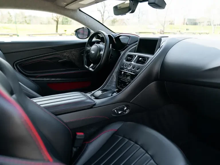 2020 Aston Martin DBS Superleggera - Image 14 of 31