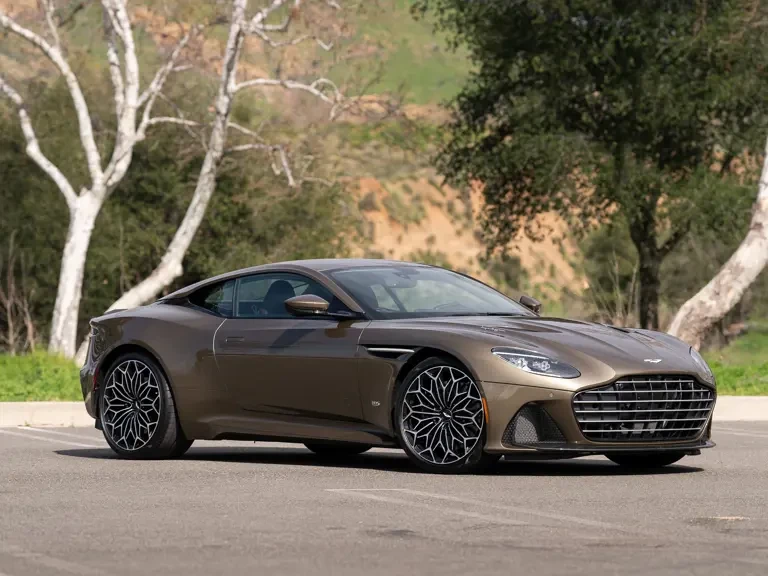 2020 Aston Martin DBS Superleggera - Image 10 of 31