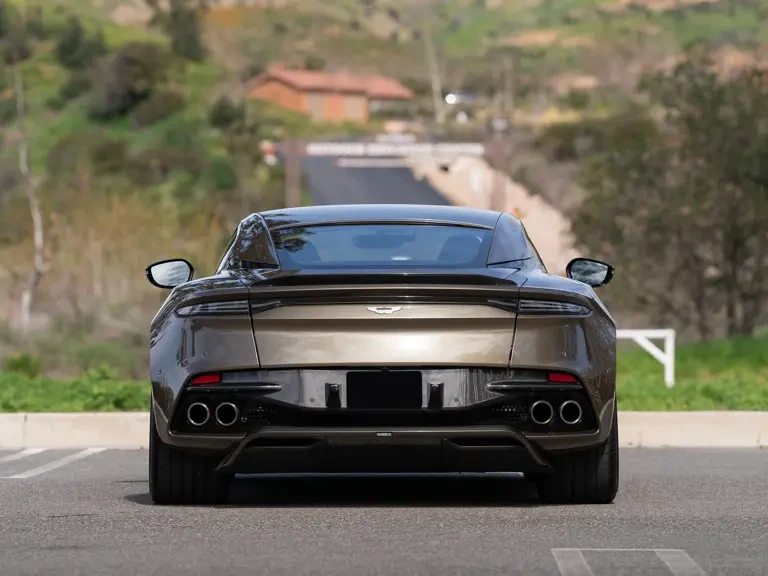2020 Aston Martin DBS Superleggera - Image 9 of 31