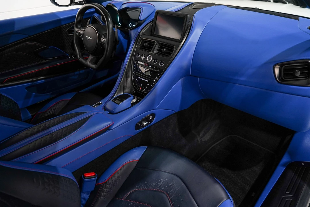 2020 Aston Martin DBS Superleggera - Image 15 of 31