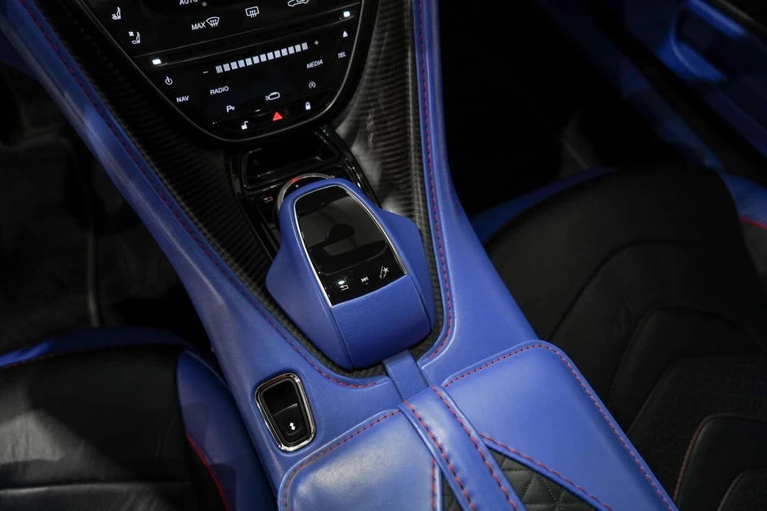 2020 Aston Martin DBS Superleggera - Image 12 of 21