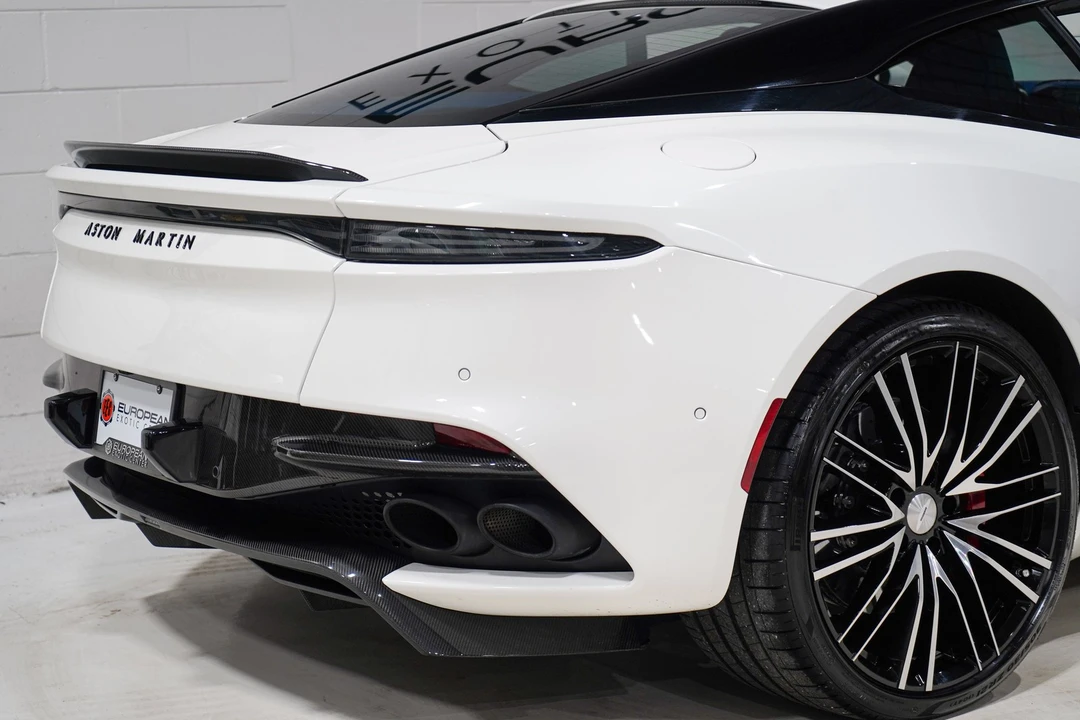 2020 Aston Martin DBS Superleggera - Image 22 of 31