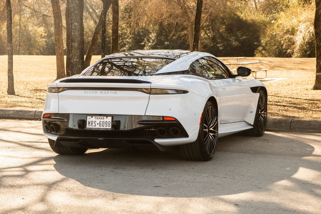 2020 Aston Martin DBS Superleggera - Image 6 of 31