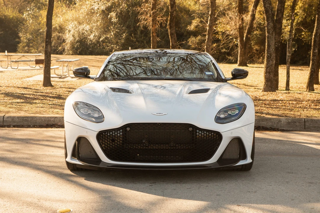 2020 Aston Martin DBS Superleggera - Image 8 of 31