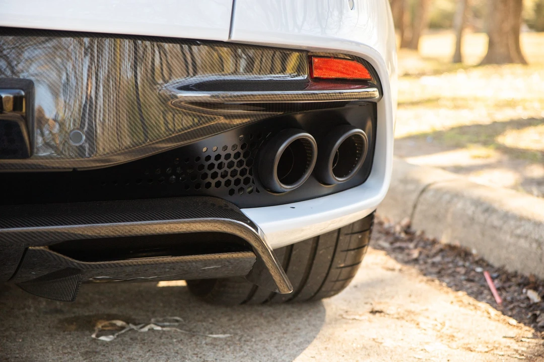 2020 Aston Martin DBS Superleggera - Image 31 of 31