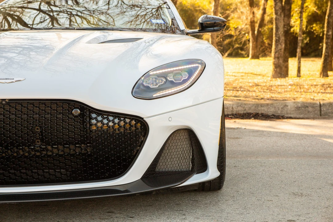 2020 Aston Martin DBS Superleggera - Image 13 of 31
