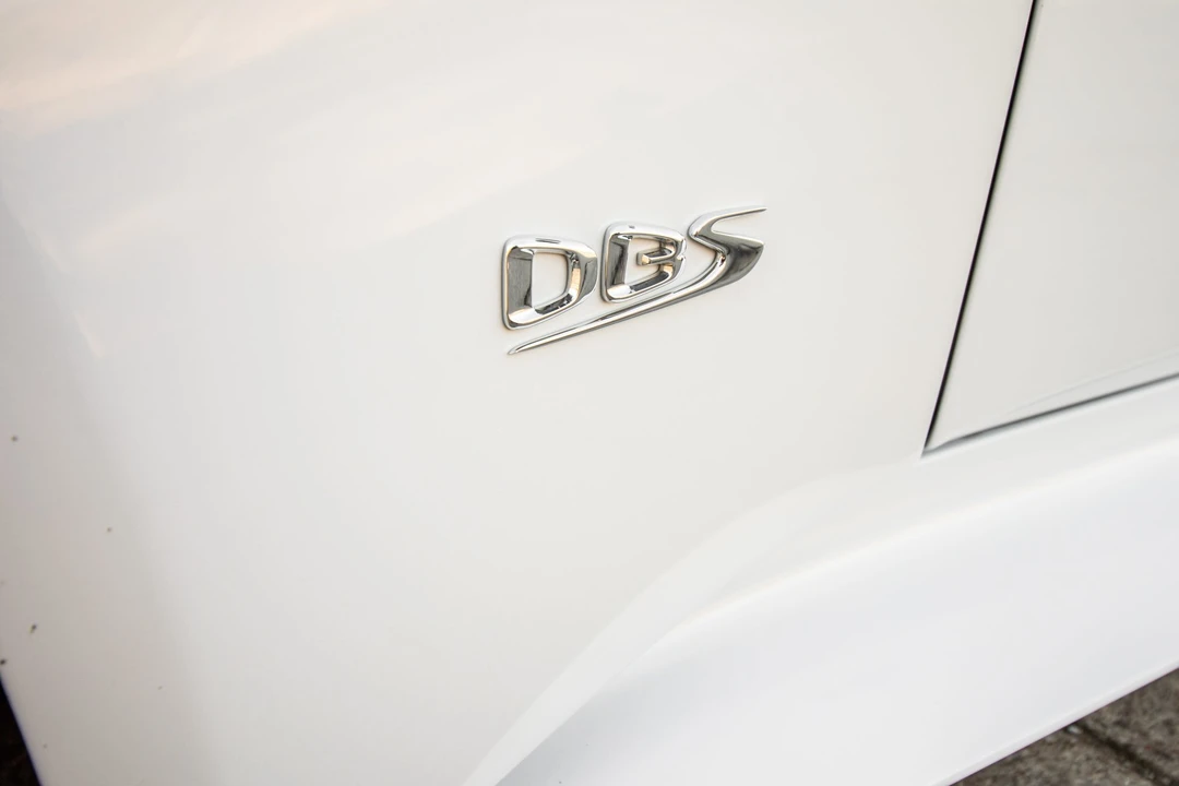2020 Aston Martin DBS Superleggera - Image 18 of 31