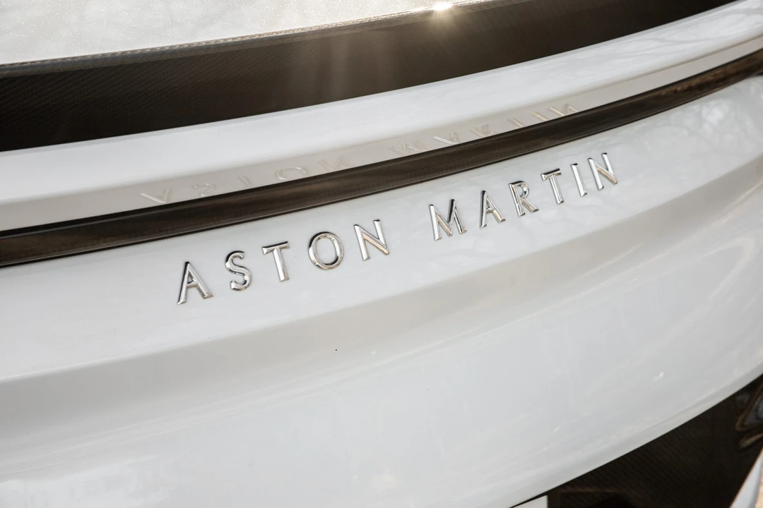 2020 Aston Martin DBS Superleggera - Image 29 of 31