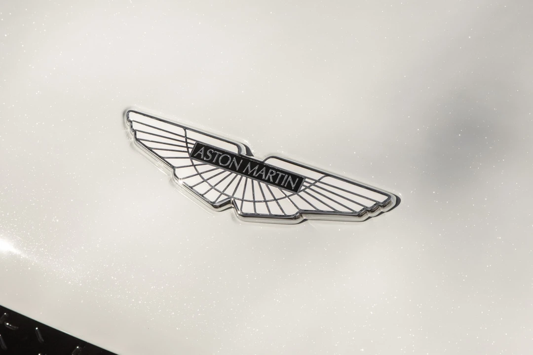 2020 Aston Martin DBS Superleggera - Image 11 of 31