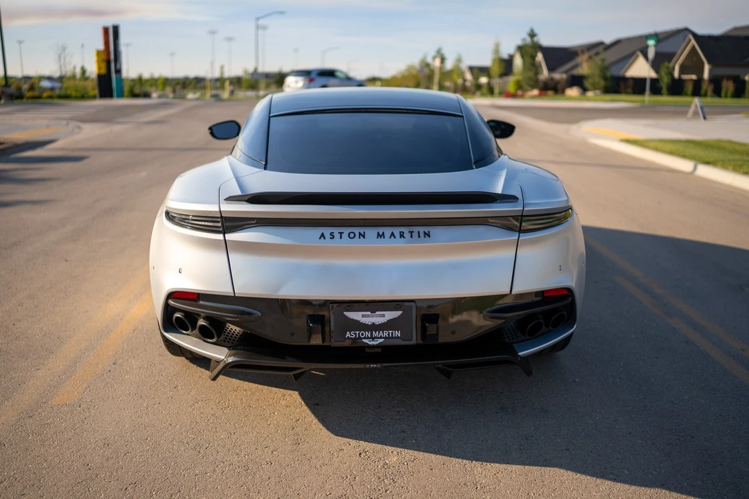 2020 Aston Martin DBS Superleggera - Image 7 of 31