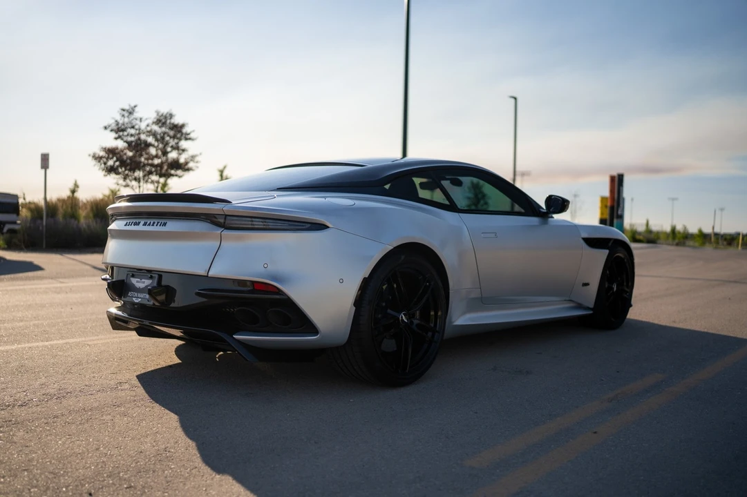 2020 Aston Martin DBS Superleggera - Image 6 of 31