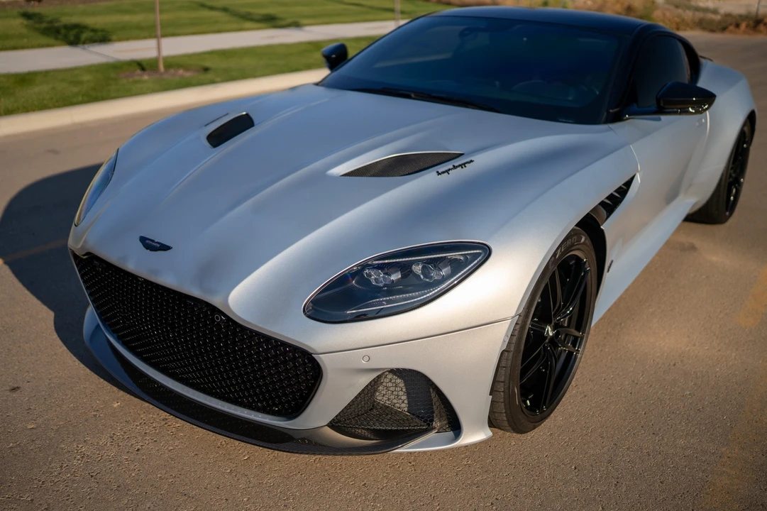 2020 Aston Martin DBS Superleggera - Image 10 of 31