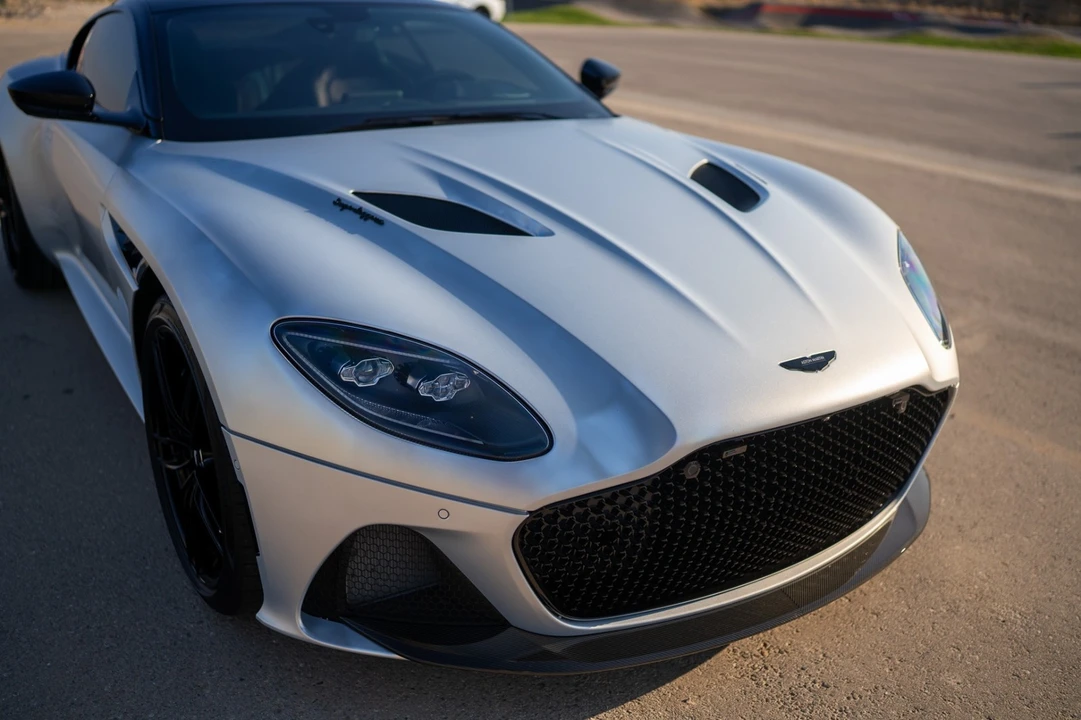 2020 Aston Martin DBS Superleggera - Image 14 of 31