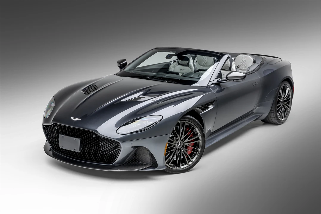 2020 Aston Martin DBS Superleggera - Image 2 of 31