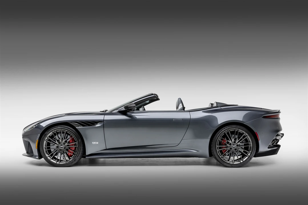 2020 Aston Martin DBS Superleggera - Image 9 of 31