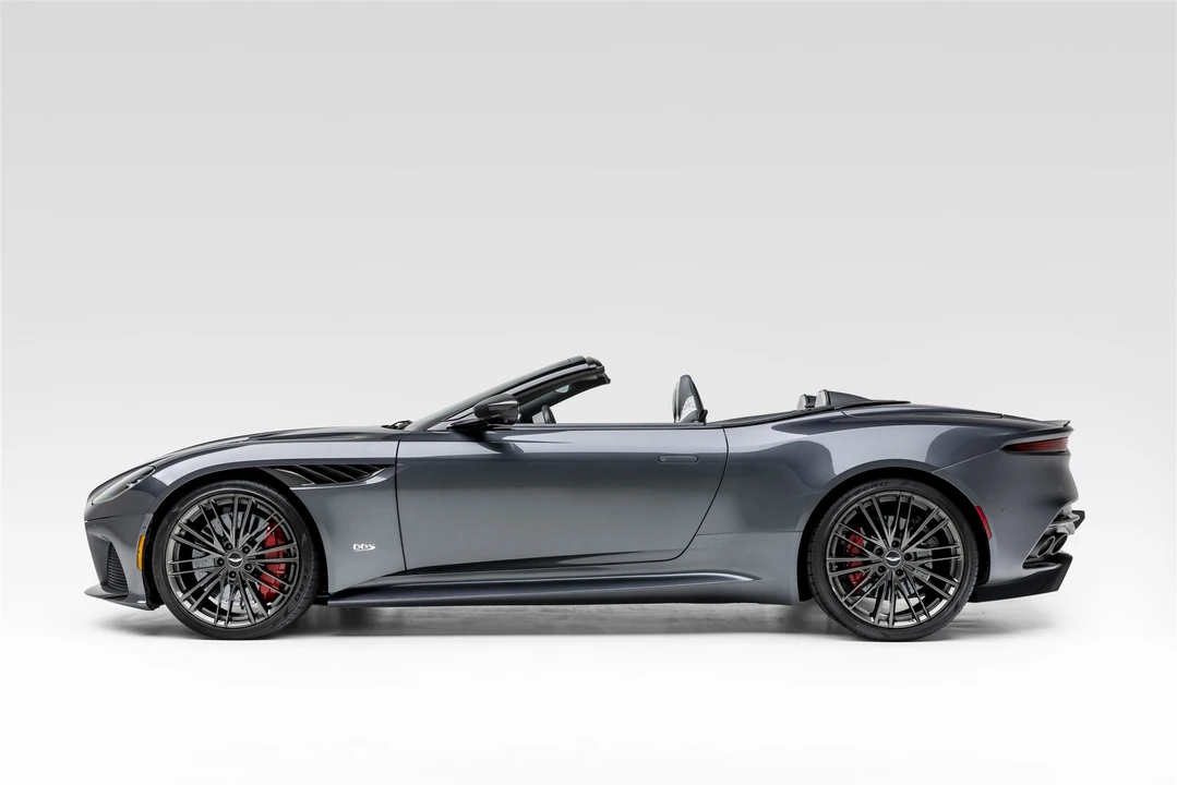 2020 Aston Martin DBS Superleggera - Image 29 of 31