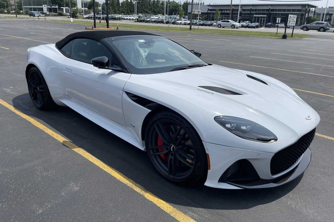 2020 Aston Martin DBS Superleggera - Image 22 of 31