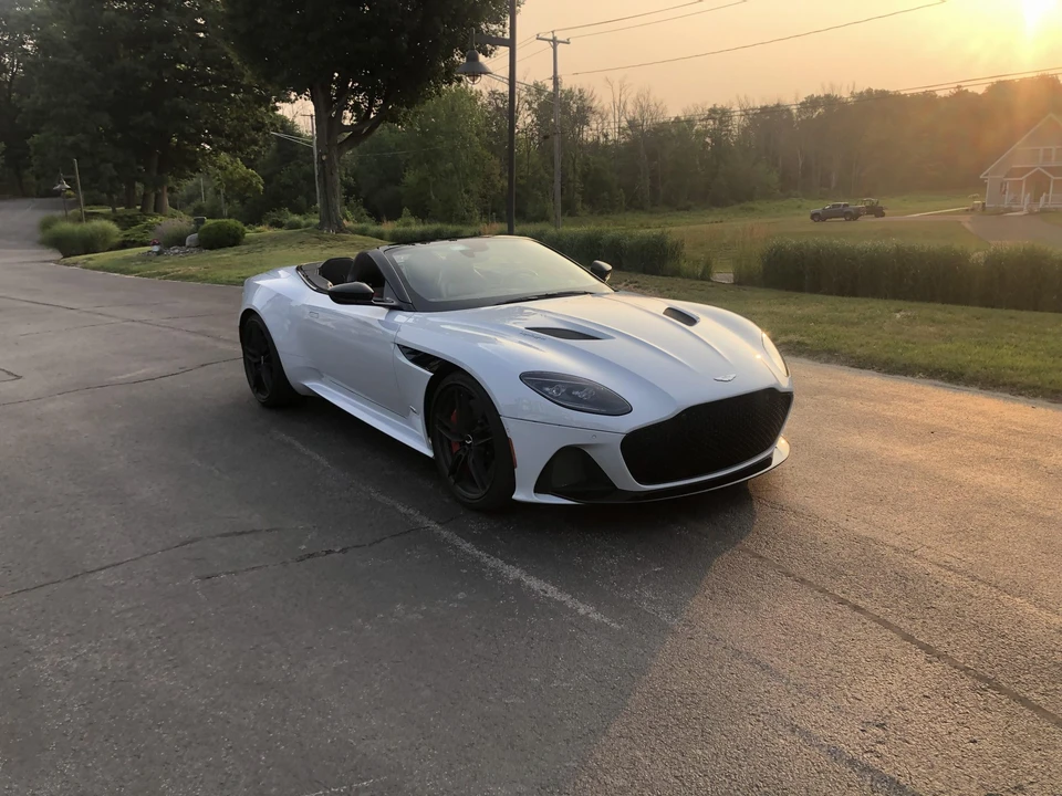 2020 Aston Martin DBS Superleggera - Image 4 of 31